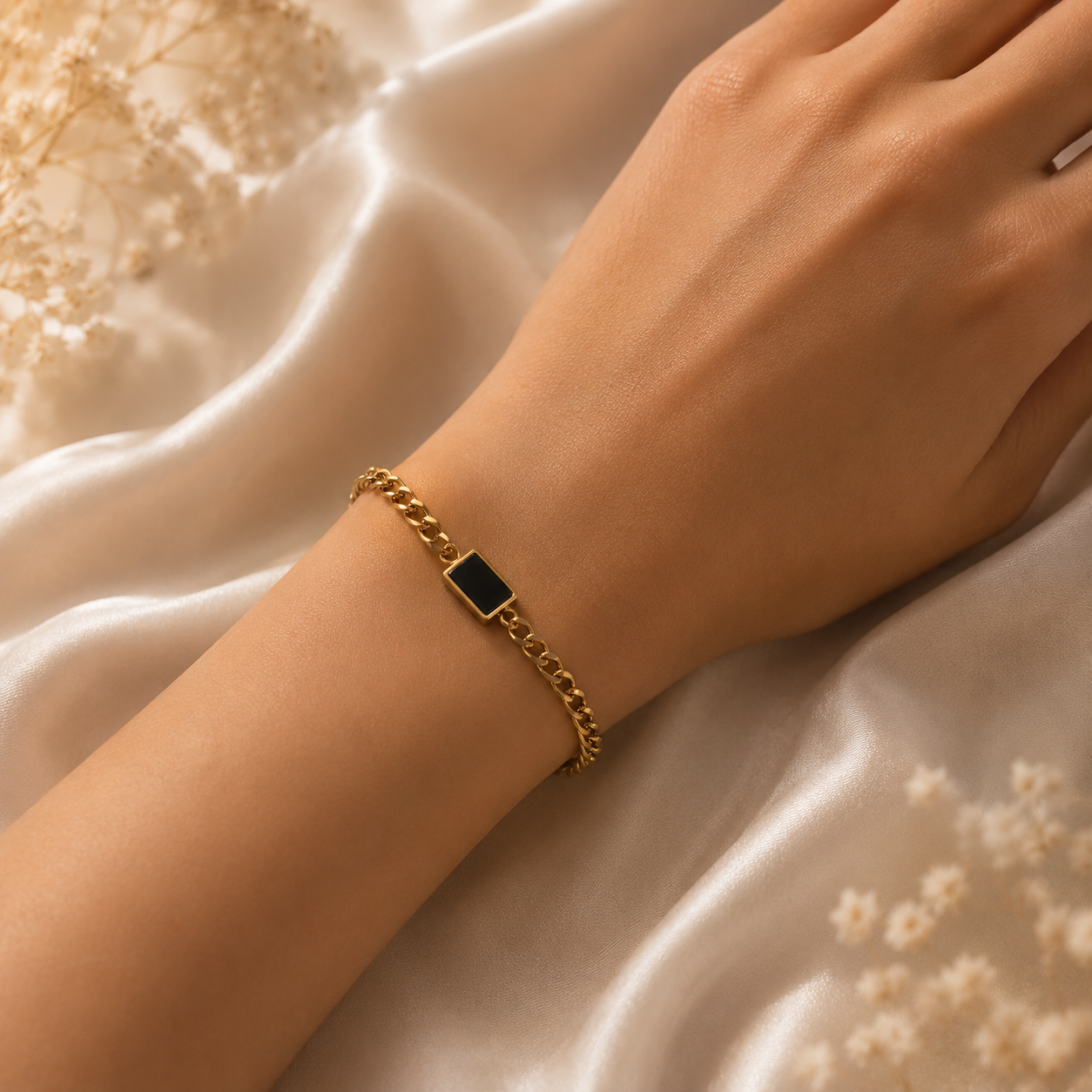 Noir Link Bracelet
