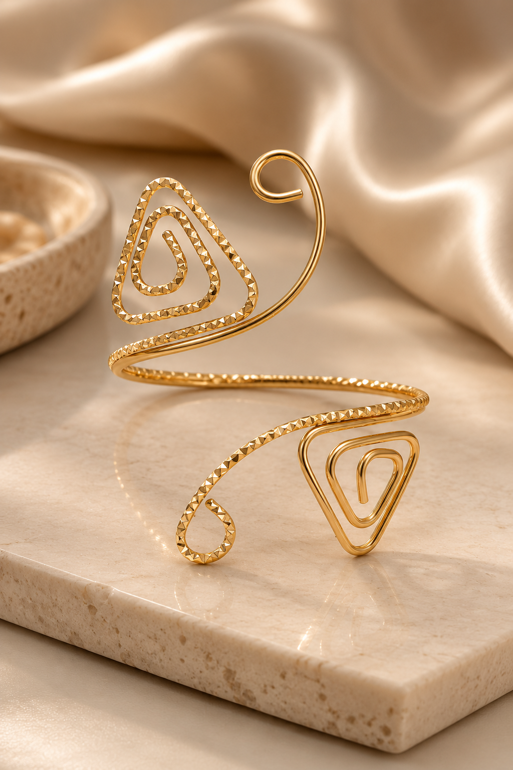 Aria Sculptural Cuff