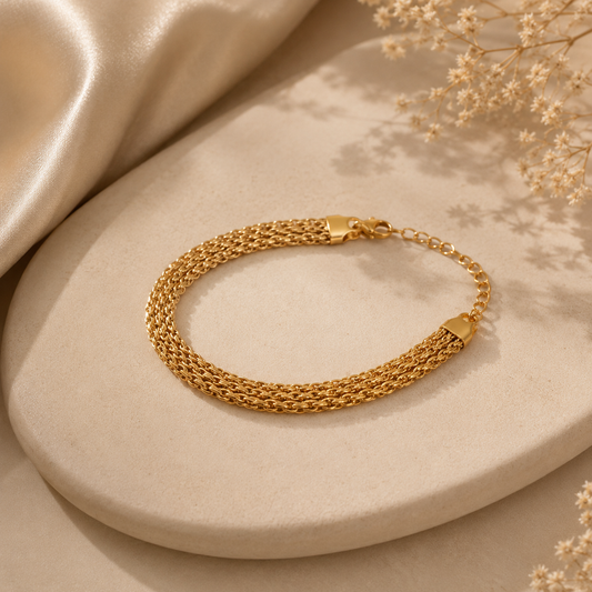 Velora Twist Bracelet