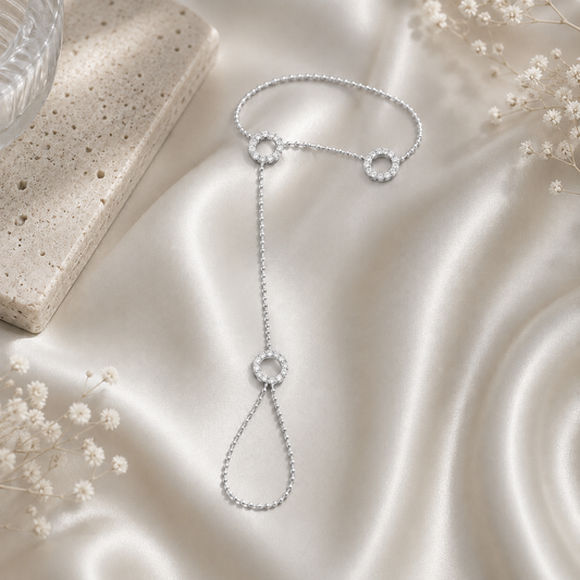 Silver Eterna Hand Chain